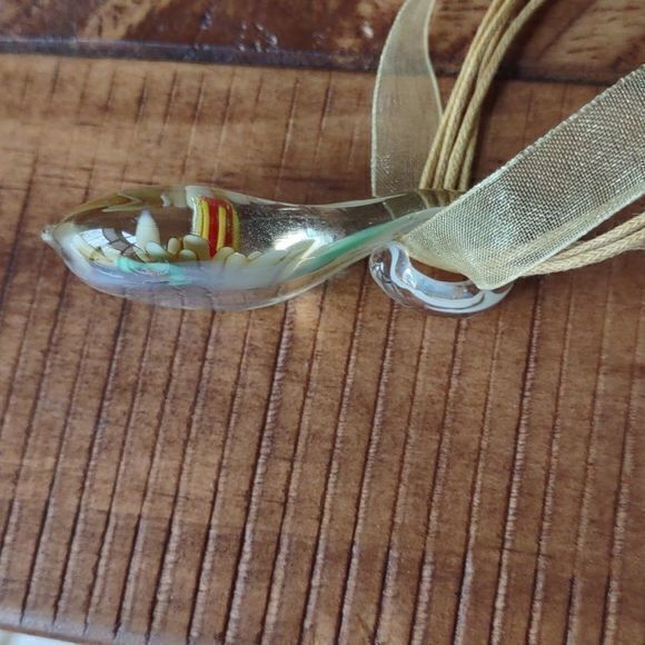 Yellow Flower Teardrop Necklace‎ - Picture 10 of 13